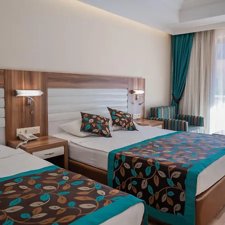Dizalya Palm Garden Szálloda 5*