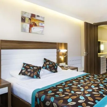 מלון Dizalya Palm Garden 5*