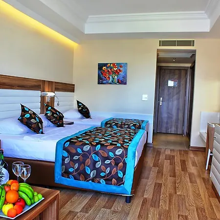 מלון Dizalya Palm Garden