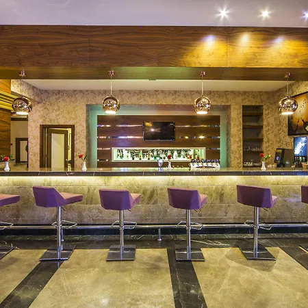 Dizalya Palm Garden Hotel Konaklı